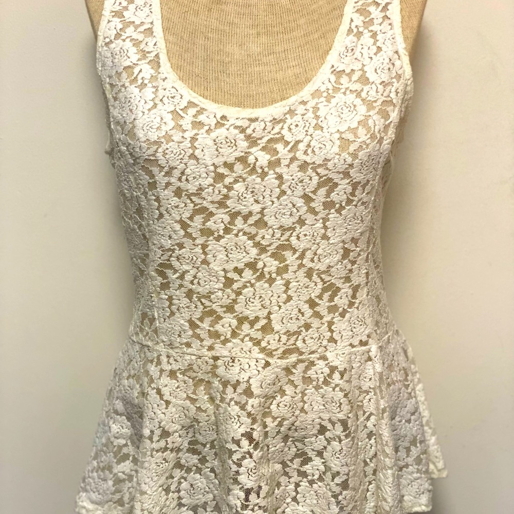 Charming Charlie’s white sleeveless lace M